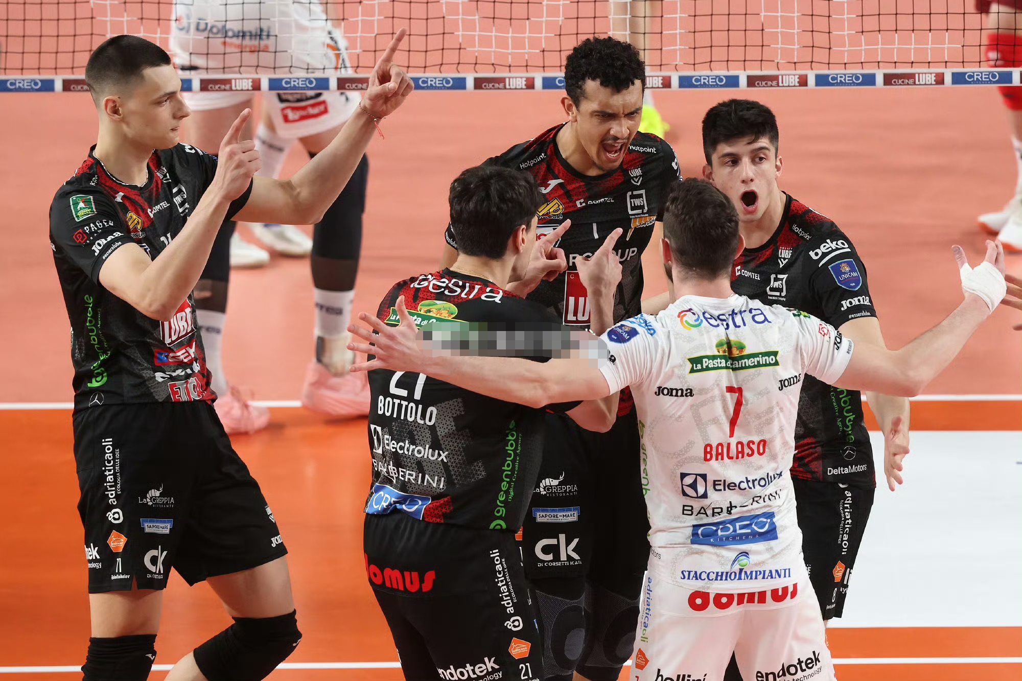 意甲赛程吃紧,托特纳姆清晨战术微调,质疑声仍在,球队文化再被提及(意甲赛程直播) 意甲赛程吃紧,托特纳姆清晨战术微调,质疑声仍在,球队文化再被提及(意甲赛程直播)