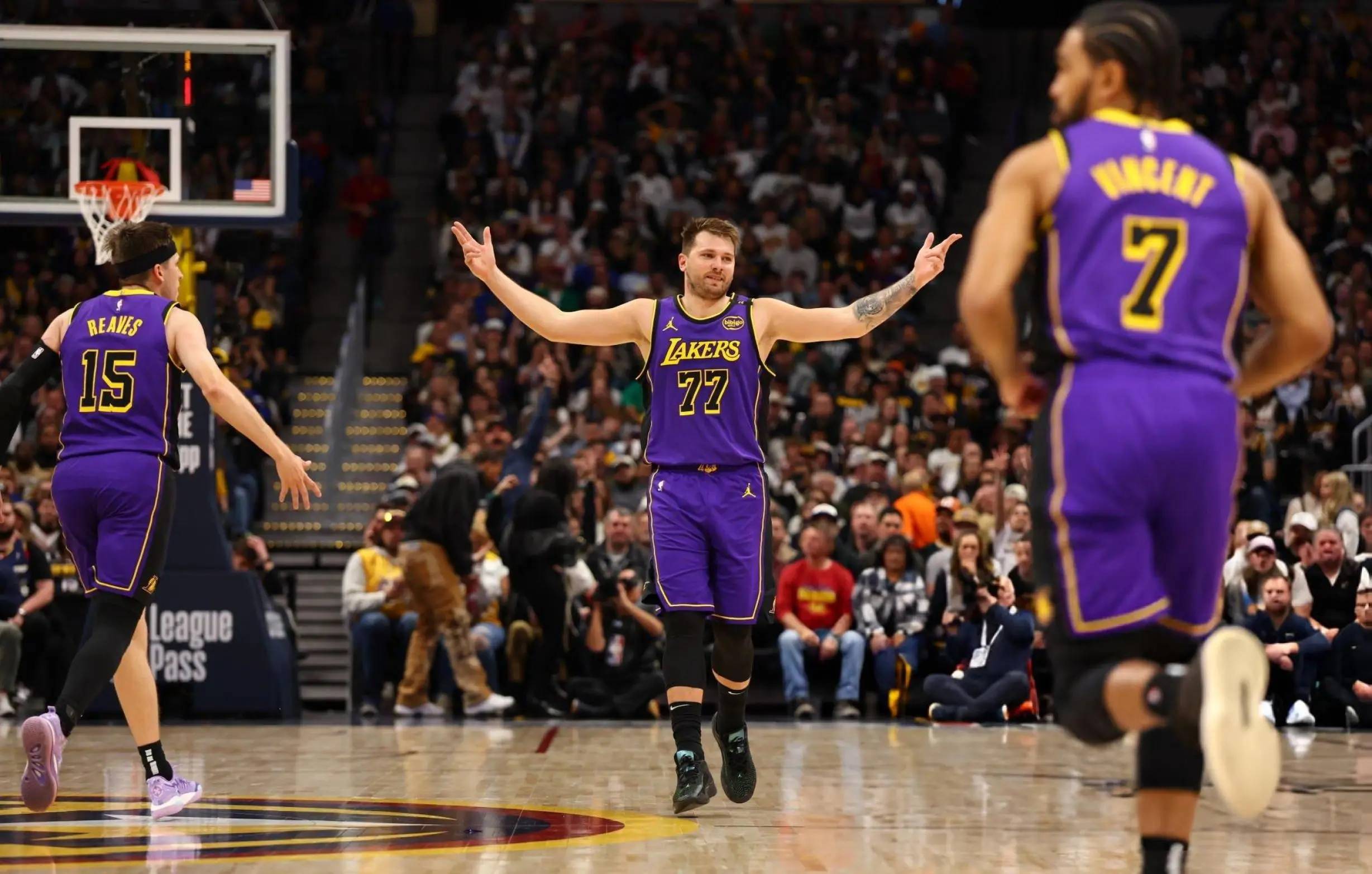 刚刚！东契奇连续十五场比赛得分超过逆转浙江队今夜强势反弹，风云突变多特蒙德窗口期复出首秀的简单介绍