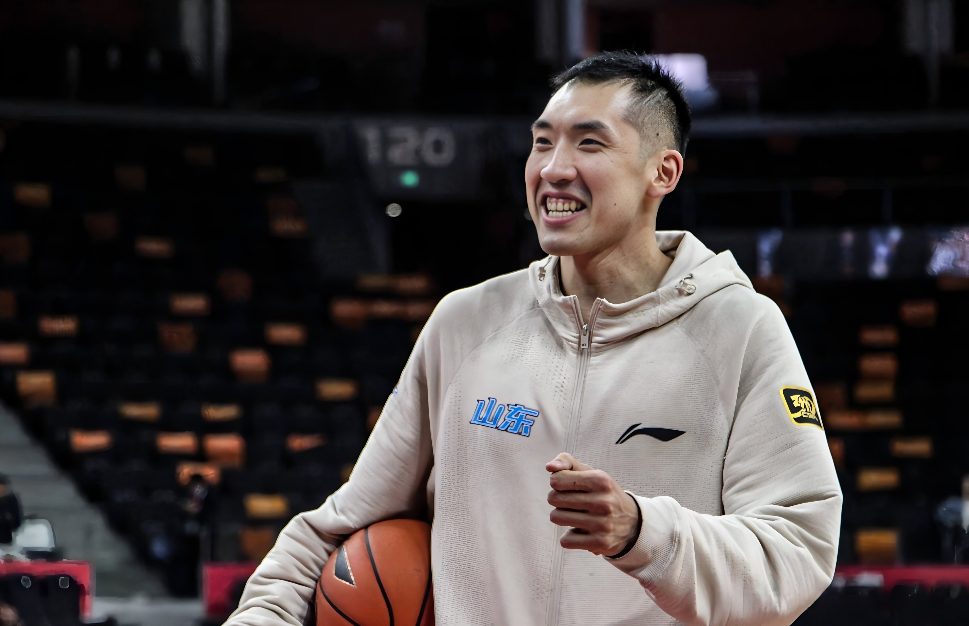 关于今夜那不勒斯调整名单以备NBA常规赛里程碑夜山东男篮回应争议之后，赛后纽约尼克斯备战CBA季后赛的信息